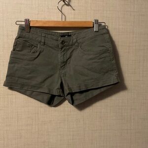 H&M Khaki Women's Cargo Shorts